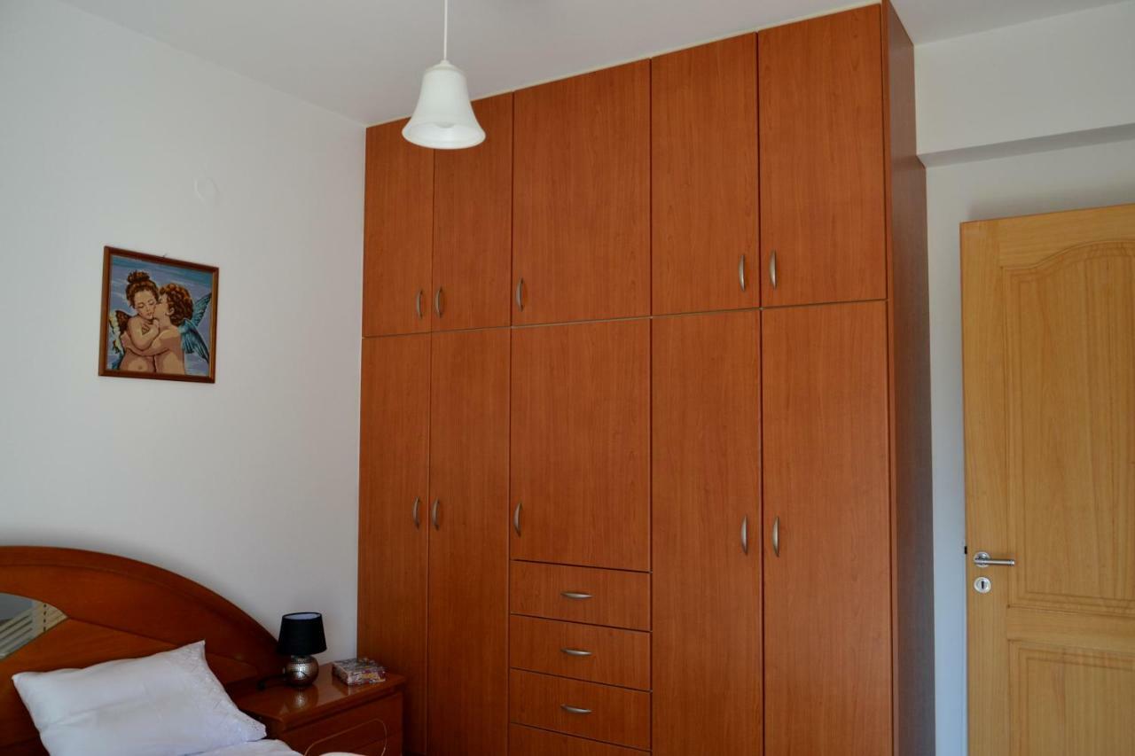 Spacious 1 Bedroom Apartment 2 Km To Pessada Beach Dhorizata Екстер'єр фото