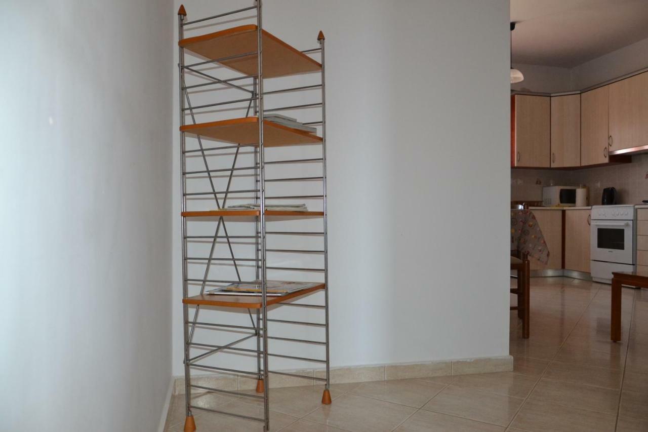 Spacious 1 Bedroom Apartment 2 Km To Pessada Beach Dhorizata Екстер'єр фото